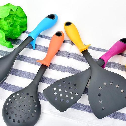 廣東tpe廠家 tpe原料廠 tpe阻燃料 無(wú)鹵阻燃tpr tpr原料